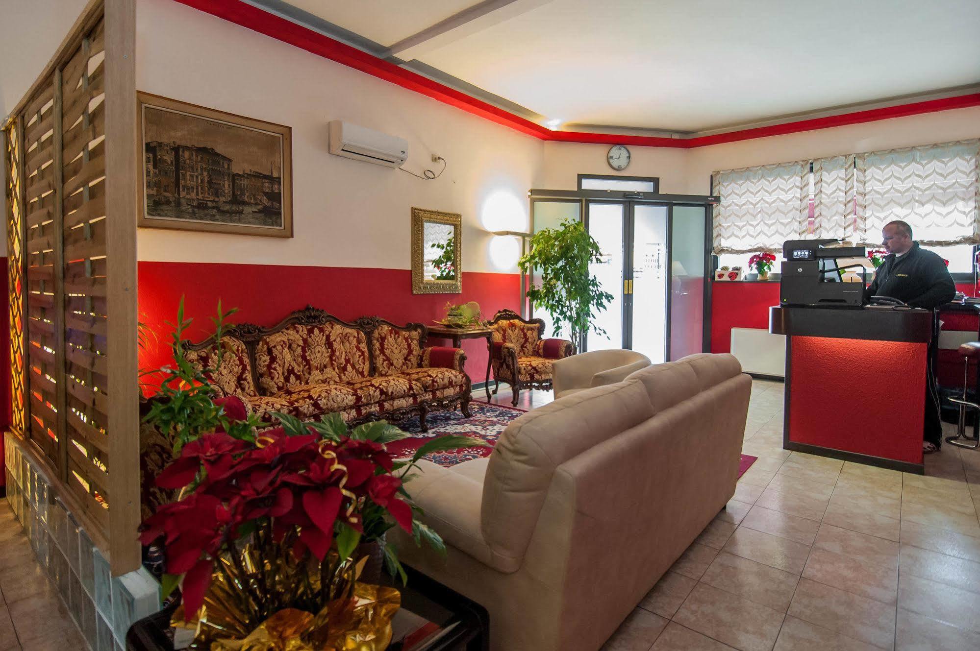 Al Piccolo Hotel Μέστρε Εξωτερικό φωτογραφία